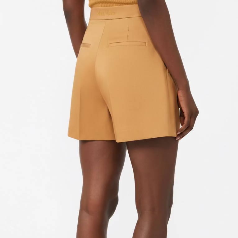 https://ausoni.swiss/products/short-en-satin-de-coton-stretch-terre